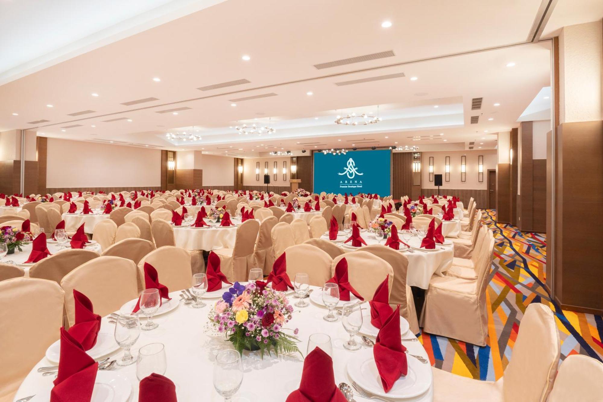 Arena Premier Hotel Seremban Esterno foto